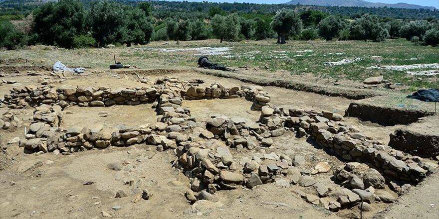 Gökçeada'da 7 Bin Yıllık Yapı Kompleksi Bulundu