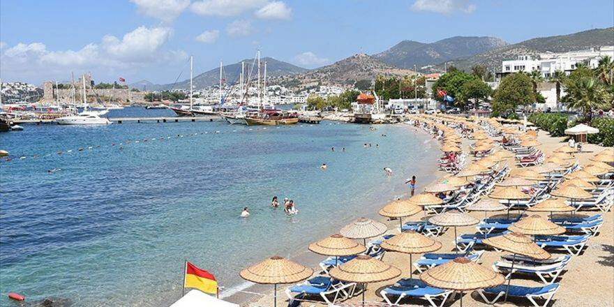 Türkiye'nin En Uzun Kıyı Şeridi Milyonları Ağırlıyor