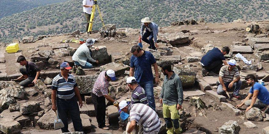 2 Bin 700 Yıllık Mezarlara Uluslararası İnceleme