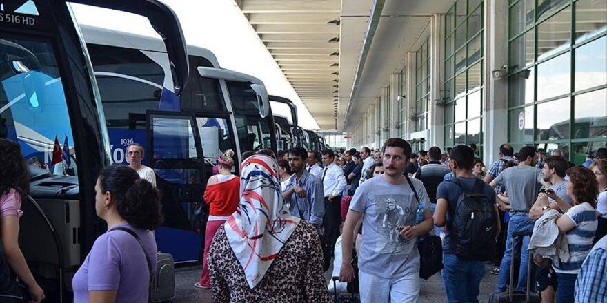 'Otobüs Biletlerinin Yüzde 80'i Tükendi'