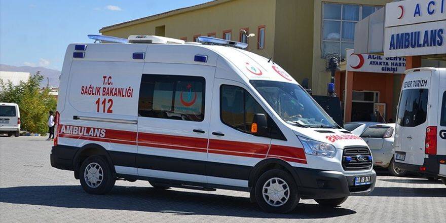 Hakkari'de Bir Güvenlik Korucusu Şehit Oldu