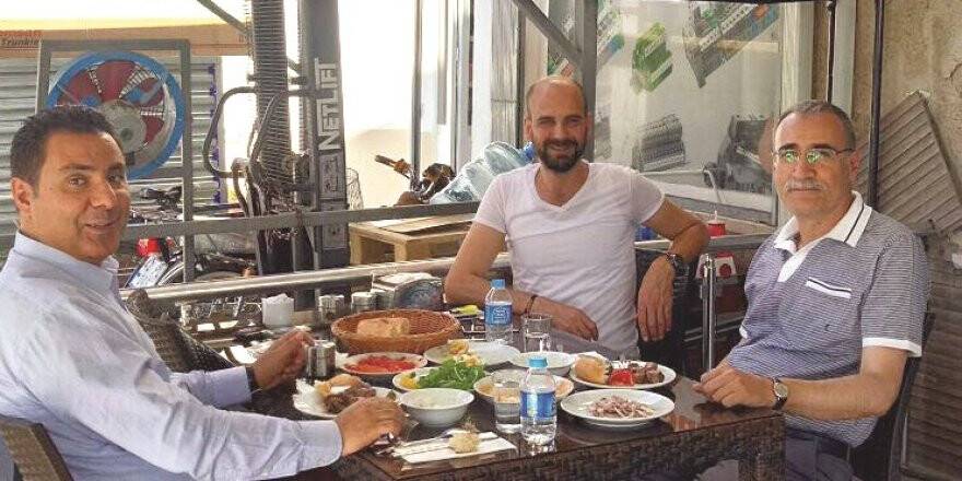 BAŞKAN TAHİR ŞAHİN, KÖFTECİ İBRAHİM USTA’DA