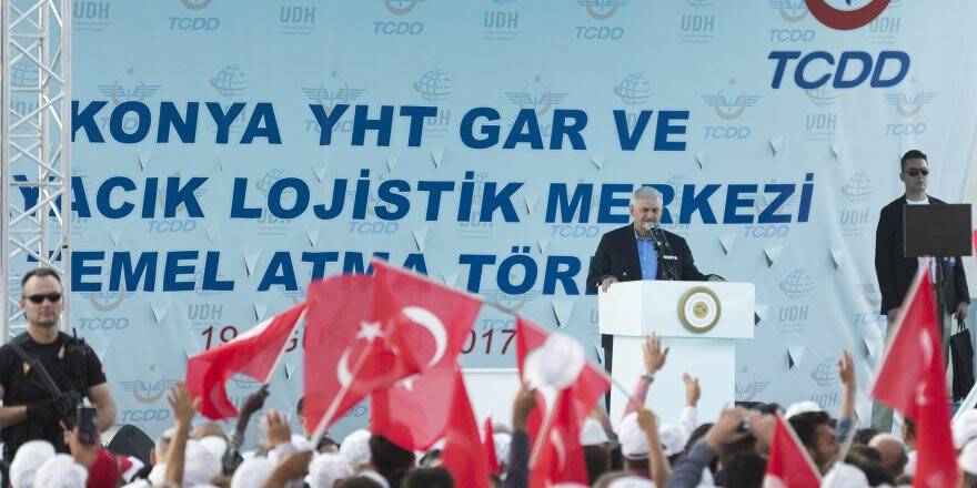 Başbakan, Konyaspor taraftarını heyecanlandırdı