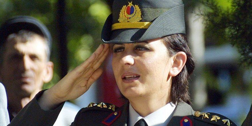 Türkiye'nin İlk Kadın Astsubayları Şehit 'Songül Yarbay'ı Anlattı