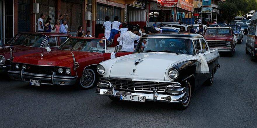 Sünnet Düğününde 'Klasik Otomobil' Konvoyu