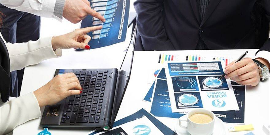 Borsa Haftaya Yatay Başladı