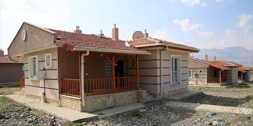 Ahıska Türklerinin Son Kafilesi Öz Vatanlarına Kavuşuyor