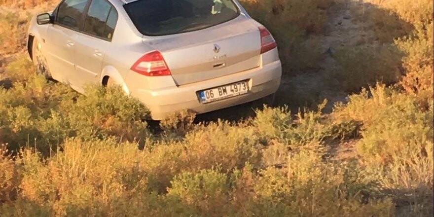 Kontrolden çıkan otomobil tarlaya girdi: 2 yaralı