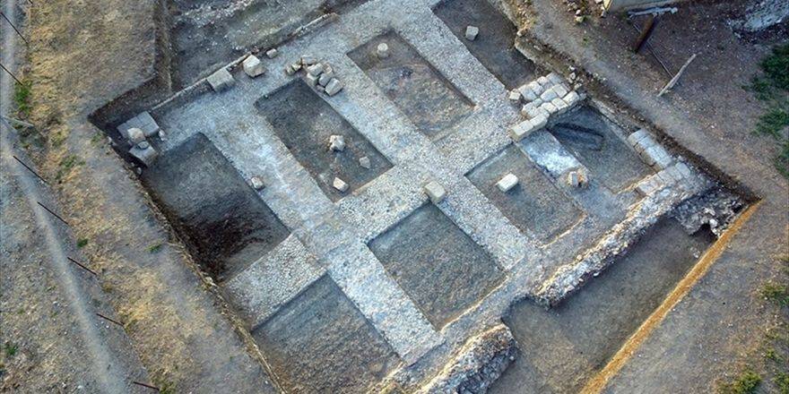 Antik Hipodrom'un 'Kalbi' Ortaya Çıkarılıyor