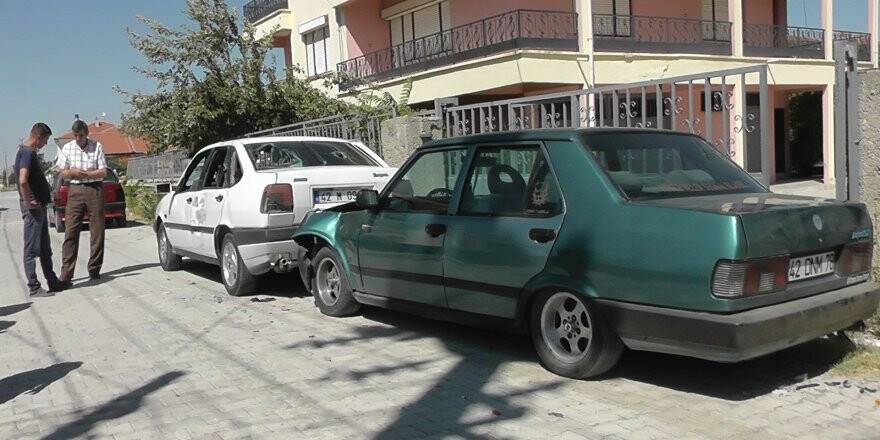 Kavga ettiği komşusunun otomobiline zarar verdi