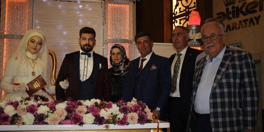 Atiker nikah şahidi oldu