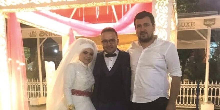 MEHMET ÇAĞLAK GENÇLERİN MUTLULUĞUNA ORTAK OLMUŞ