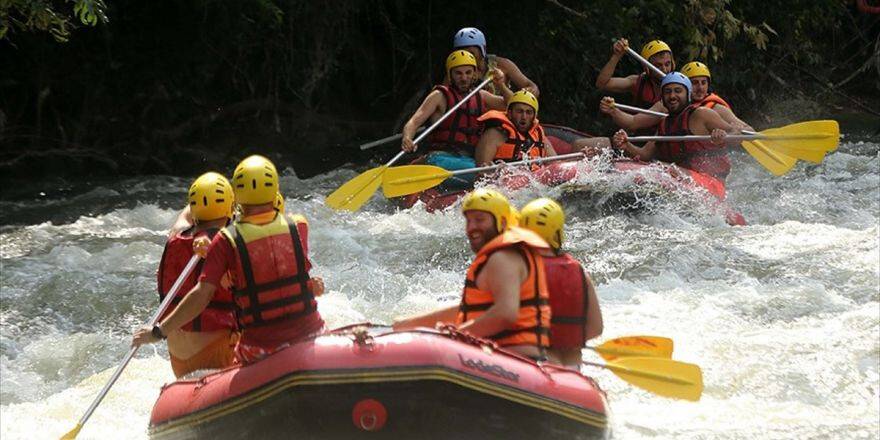 Bayramda Raftinge Büyük İlgi