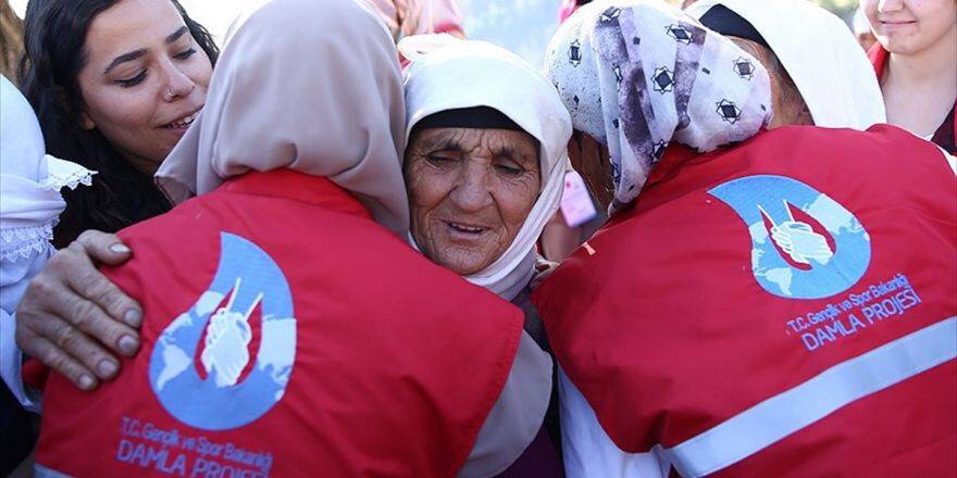 Gönüllere 'Damla' Olmaya Geldiler