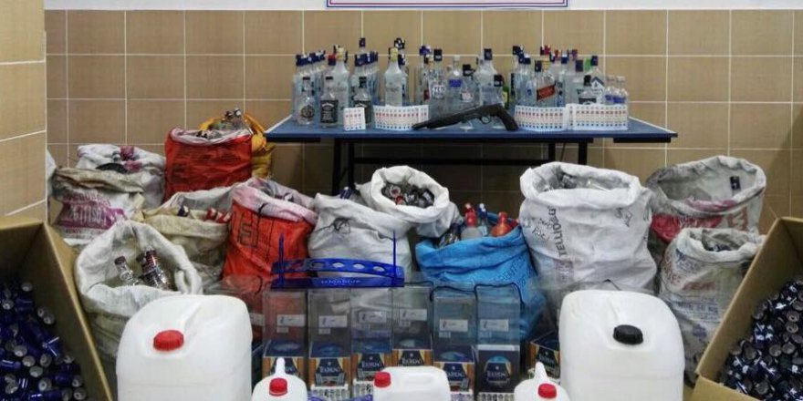 Konya'da sahte içki imalathanelerine jandarma baskını