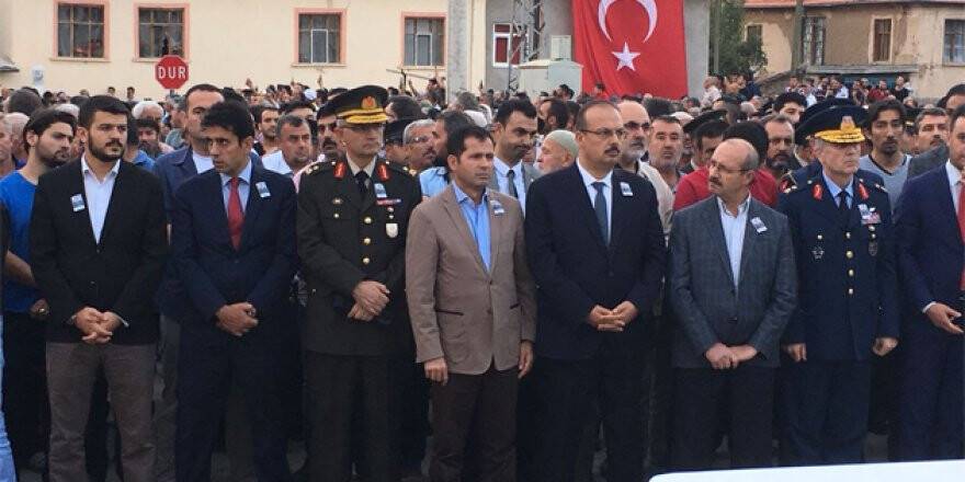 Şehit Halis Özcengiz toprağa verildi 