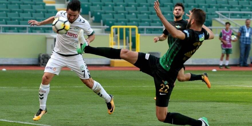 Süper Lig: Konyaspor: 1 - Akhisarspor: 0 (İlk Yarı)