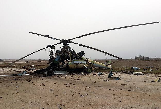 IŞİD Minig'de 7 helikopteri yaktı
