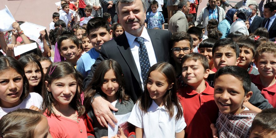 Konya'da Eğitim Yardımı Başvuruları Başladı        