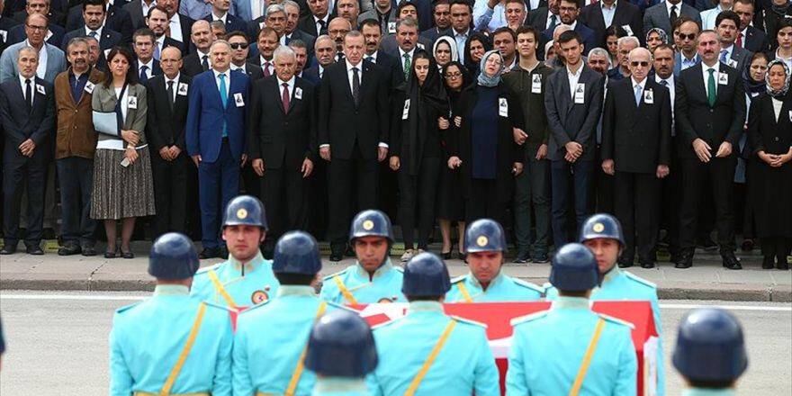 Ak Parti Gaziantep Milletvekili Yüksel İçin Tbmm'de Cenaze Töreni