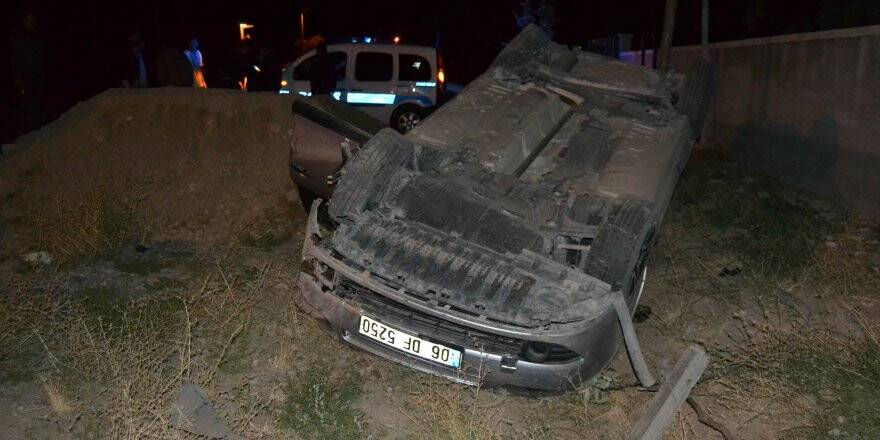 Ttakla atan otomobildeki 4 kişi ölümden döndü