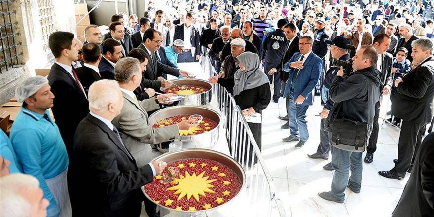 Cumhurbaşkanlığı 13 İlde Aşure Dağıtacak