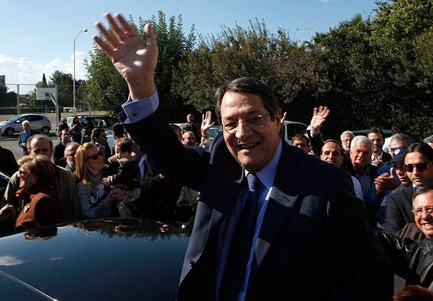 Güney Kıbrıs'ın yeni lideri Anastasiadis oldu