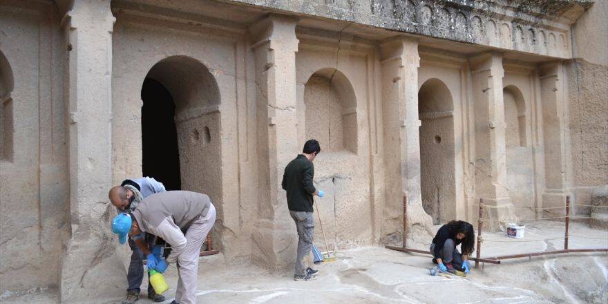 Ihlara'daki Bin 100 Yıllık Kilise Turizme Kazandırıldı