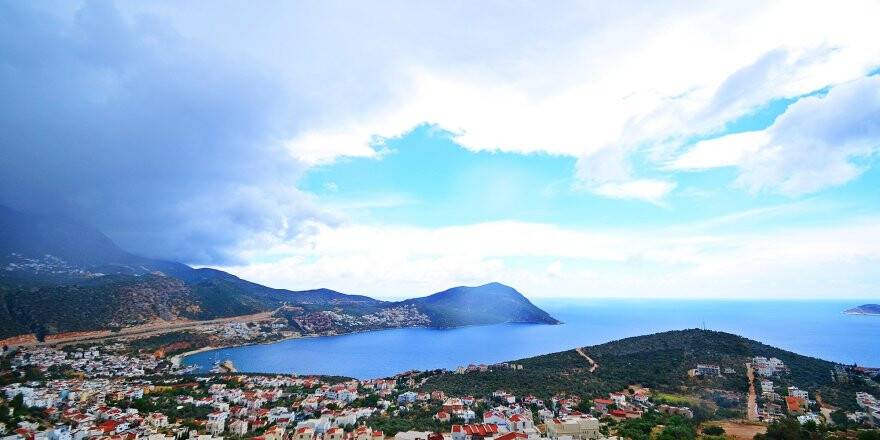 Yeşil ve mavinin büyülü buluşma noktası KAŞ