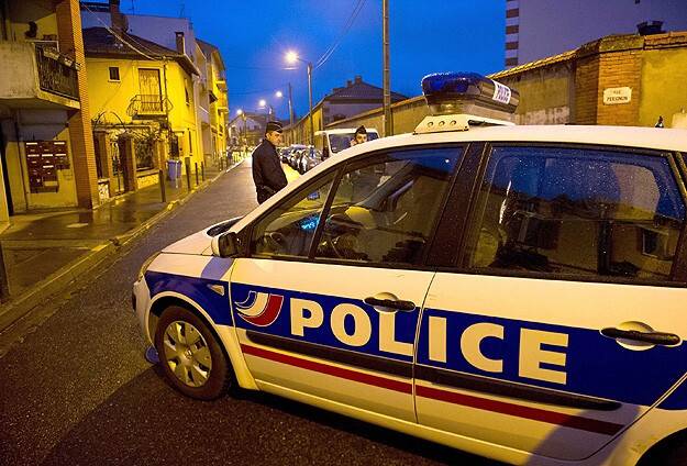 Ölen bebeğini dondurucuda saklayan anneye gözaltı