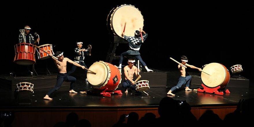 Japon Davul Grubu 'Ondekoza' İstanbul'da Sahne Aldı