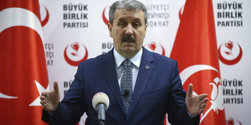 Cumhurbaşkanı Erdoğan ve Türk milletinden özür dilemeli