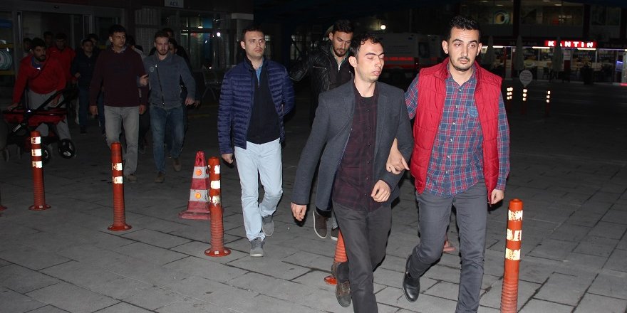Konya'da gözaltına alınan asker sayısı 52'ye yükseldi