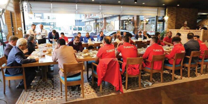 MİLLİ GURURLARIMIZ YATAĞANLI OSMANAĞA’DA