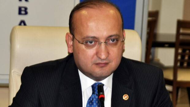 Yalçın Akdoğan'ın adını kullanarak dolandırdılar