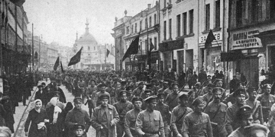 Ekim Devrimi 100 Yaşında