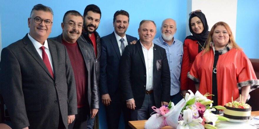 Özteke’ye yaş günü kutlaması