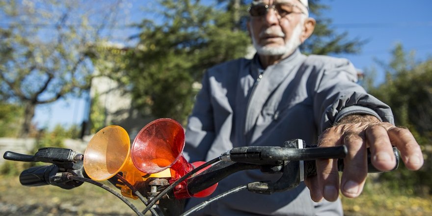 Yedi bela Emin"in 71 yıllık bisiklet tutkusu