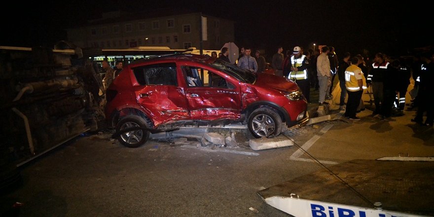 Balıkesir'de Trafik Kazaları: 6 Yaralı