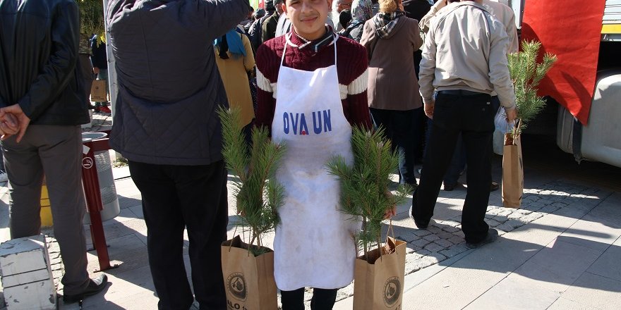 Seydişehir'de Fidan Dağıtım Töreni