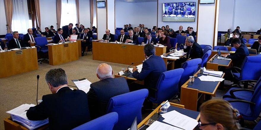 2018 Yılı Bütçesinin Komisyon Görüşmeleri 'Sakin' Geçiyor