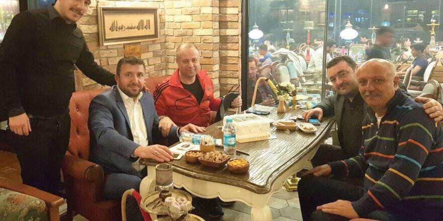 AYRILMAZ DOSTLAR YAŞ GÜNÜNDE BİR ARADA