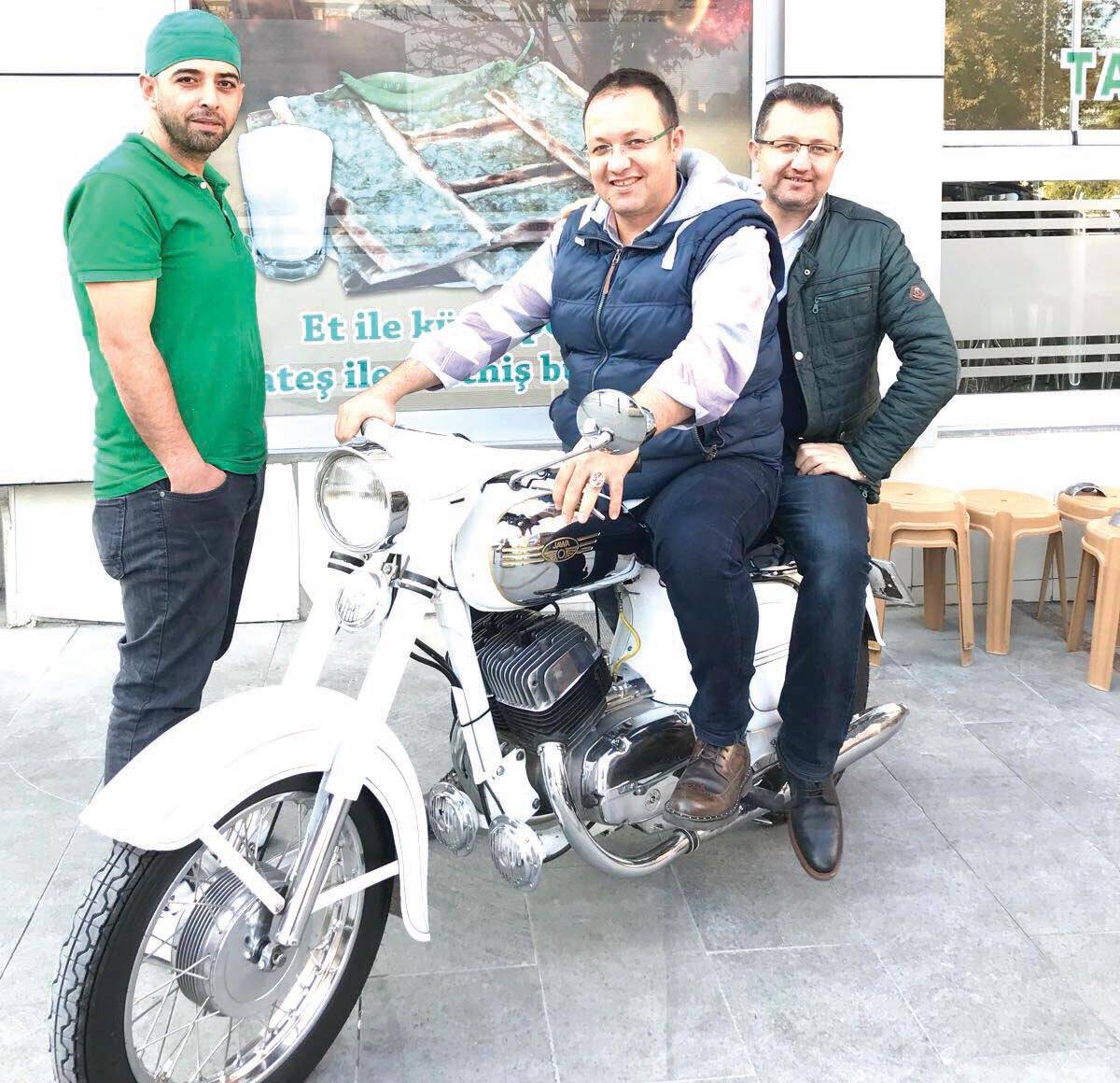 İSMAİL VE OKTAY KÜÇÜKER’İN MOTOSİKLET TUTKUSU