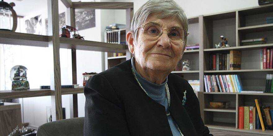 Prof. Dr. Karatay'ın Kitapları Harvard'da