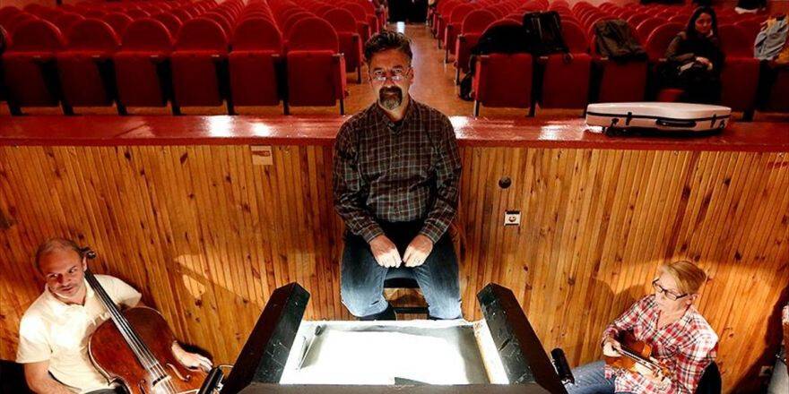 Arjantinli Orkestra Şefinin İzmir'de Mutlu Yaşamı