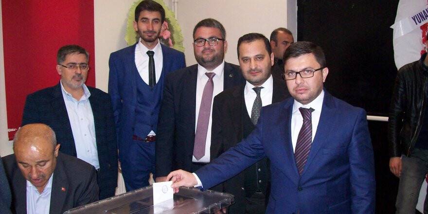 AK Parti Yunak İlçe Başkanı Kuru Güven Tazeledi
