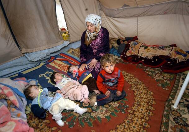 Suriyeli üçüz bebekler süte kavuştu