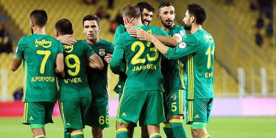 Fenerbahçe, Adana Demirspor'u 6-0 Yendi