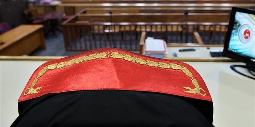 Mahkeme Başkanından FETÖ Sanığına "Himmet" Çıkışı