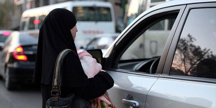 Dilencilik Yapan Suriyeliler Barınma Merkezlerine Gönderilecek